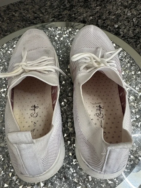 Women's Lightweight Knit Lace-Up Sneakers in Light Pink - Picture 8 of 12